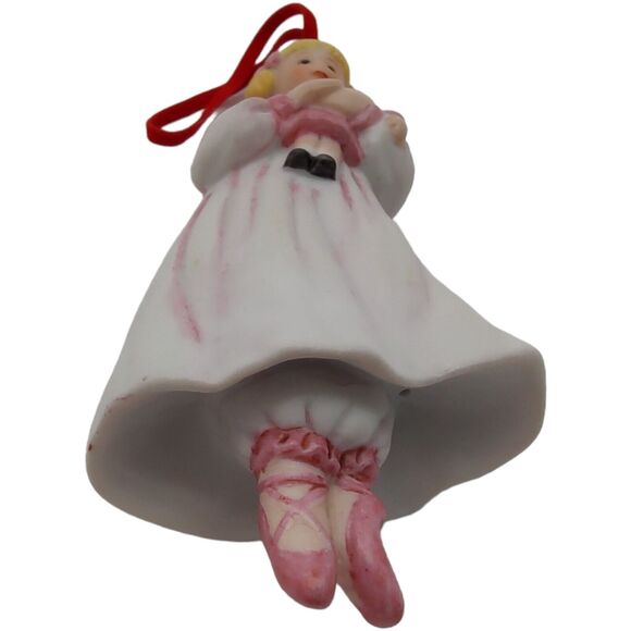 Christmas Storytelling Ornament Set - Little Girl Dreams of Becoming a Ballerina - Picture 5 of 14